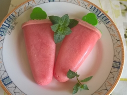 Lody arbuzowe z mlekiem