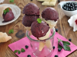 Lody jagodowo czekoladowo miętowe