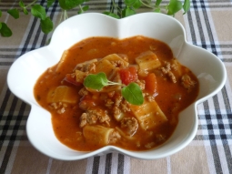Zupa z mięsem mielonym