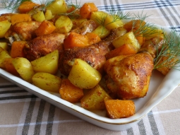 Pałki kurczaka pieczone z dynią i ziemniakami