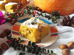 CIASTO DYNIOWE  Z DODATIEM MARCHEWKI I Z ORZECHAMI LASKOWYMI