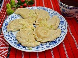 Pierogi z mięsem z drobiowym (z rosołu)