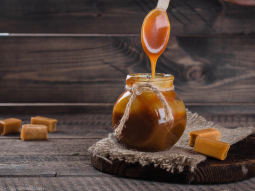 Sos karmelowo-pomarańczowy