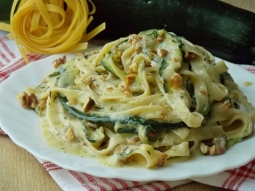 Tagiatelle z cukinią w sosie mascarpone