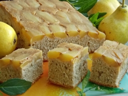 Odwrócone ciasto z gruszkami w karmelu