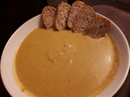 Zupa krem z brokułów