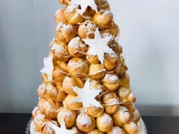 CROQUEMBOUCHE