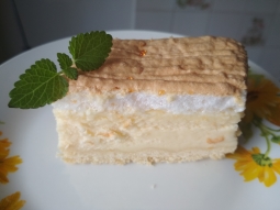 Sernik śmietanowy z rosą