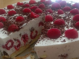 Serniczek Łaciata krowa w kropki bordo
