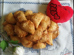 Ciasteczka pierożki z niespodzianką