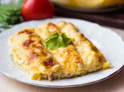 Cannelloni z mięsem mielonym i sosem beszamelowym