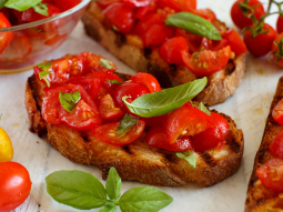 Najprostsza bruschetta z pomidorami