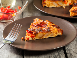 Hiszpańska tortilla z chorizo i papryką
