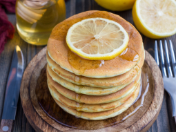 Cytrynowe pancakes z nasionami chia
