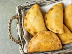 Empanadas z tuńczykiem