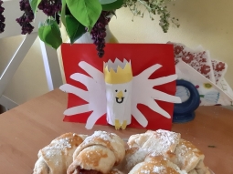 Kruche rogaliki z marmoladą