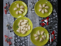 Mini pierogi ruskie z masłem palonym
