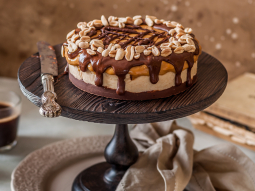 Ciasto snickers bez pieczenia