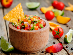 Nektarynkowa salsa