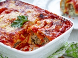 Wegetariańska lasagne z serkiem wiejskim