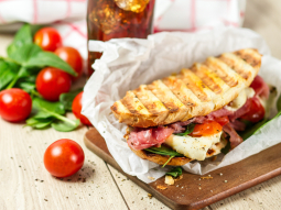 Panini z mozzarellą