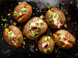 Pieczone ziemniaki z mozzarellą