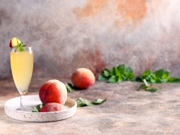 Musujące brzoskwiniowe Bellini
