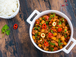 Szybkie kubańskie Picadillo