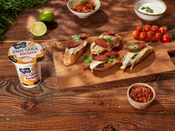 Molletes zapiekane z fasolą
